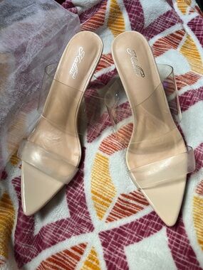 Katliu heels Nude / Clear Pointed toe NEW